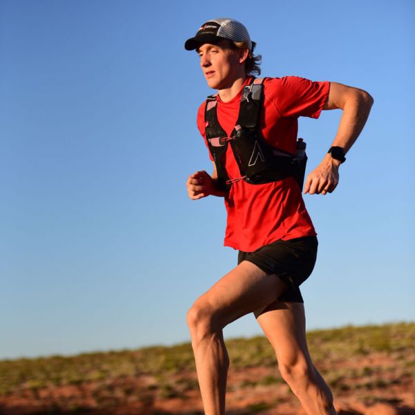 Рюкзак для бега Ultraspire Momentum 2.0 Race Vest (черный)