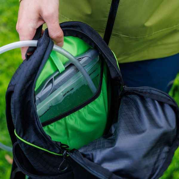 Рюкзак для бігу Inov-8 Race Venture Lite 8 л (чорний)