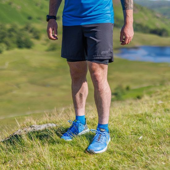 Шорты для бега INOV-8 TrailFly Ultra 7 2in1 мужские (черный)