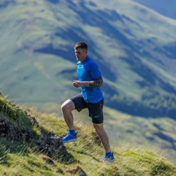 Шорты для бега INOV-8 TrailFly Ultra 7 2in1 мужские (черный)