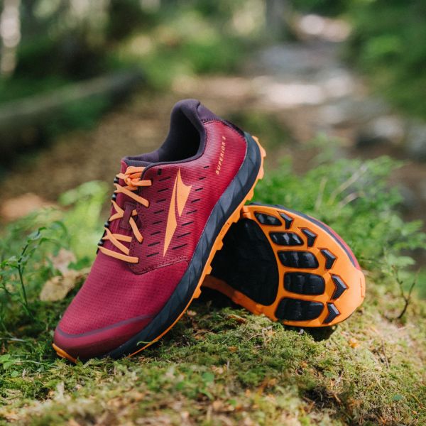 Кроссовки для трейла женские Altra Superior 5.0 (бордовый)