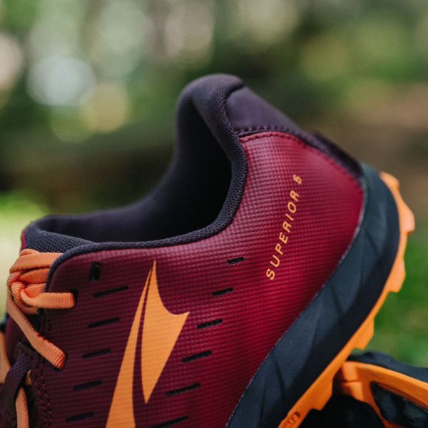 Кроссовки для трейла женские Altra Superior 5.0 (бордовый)