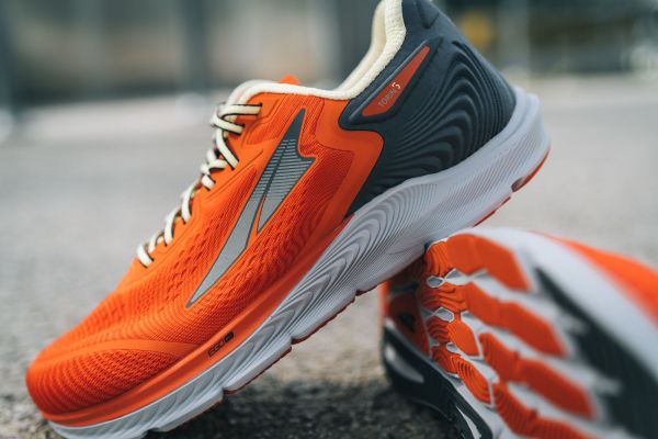 Кросівки для бігу чоловічі Altra Torin 5.0 (помаранчевий)